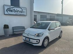 Bianco Usata 2015 VW up! Due volumi | 6900 € (Buon prezzo)