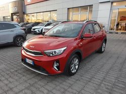 Rosso Usata 2022 Kia Stonic Urban SUV | 13.900 € (Buon prezzo)