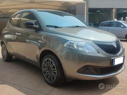 Grigio Usata 2024 Lancia Ypsilon S Due volumi | 13.890 € (Buon prezzo)