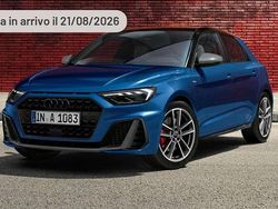 Argento pastello Usata 2024 Audi A1 Business Due volumi | 28.480 € (Cara)
