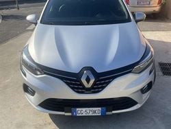 Grigio Usata 2021 Renault Clio V Intens Tre volumi | 14.500 € (Buon prezzo)