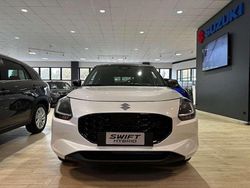 Bianco Nuova 2025 Suzuki Swift Tre volumi | 20.500 € (Buon prezzo)