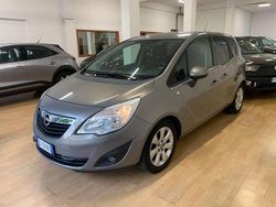 Beige Usata 2011 Opel Meriva Cosmo Monovolume | 4900 € (Buon prezzo)