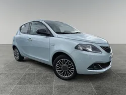 Verde Usata 2023 Lancia Ypsilon Gold Due volumi | 13.890 € (Buon prezzo)