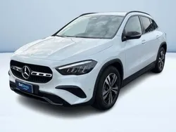 Bianco Usata 2023 Mercedes GLA200 Advanced Plus SUV | 40.900 € (Buon prezzo)