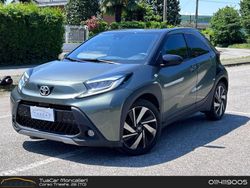 Verde Usata 2022 Toyota Aygo Lounge Due volumi | 15.900 € (Molto cara)