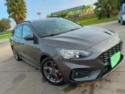 Grigio Usata 2021 Ford Focus Station wagon | 16.000 € (Buon prezzo)