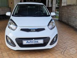 Bianco Usata 2015 Kia Picanto DREAM-TEAM Edition Due volumi | 8200 € (Buon prezzo)