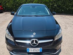 Nero Usata 2018 Mercedes CLA180 Tre volumi | 16.500 €