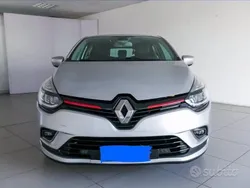 Usata 2018 Renault Clio IV Bose Edition Due volumi | 10.499 € (Buon prezzo)