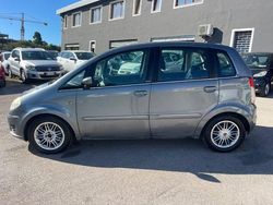 Blu/azzurro(met.) Usata 2008 Lancia Musa Monovolume | 4200 € (Buon prezzo)