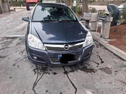 Usata 2007 Opel Astra Station wagon | 1150 €
