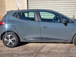 Grigio Usata 2019 Renault Clio IV Tre volumi | 8250 € (Buon prezzo)