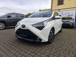 Bianco Usata 2021 Toyota Aygo X-play Due volumi | 12.500 € (Buon prezzo)