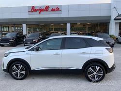 Bianco Usata 2023 Peugeot 3008 Allure SUV | 24.800 € (Cara)
