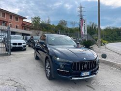 Blu Usata 2019 Maserati Levante GranLusso SUV | 36.999 € (Buon prezzo)