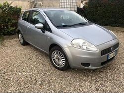 Grigio Usata 2007 Fiat Grande Punto Due volumi | 4800 € (Molto cara)