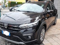 Nero Usata 2022 Dacia Sandero Expression Due volumi | 12.500 € (Buon prezzo)