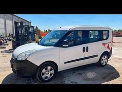 Bianco Usata 2016 Opel Combo Monovolume | 6000 €