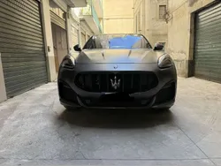 Grigio Usata 2022 Maserati Grecale SUV | 80.000 € (Ottimo prezzo)
