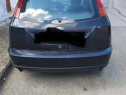 Nero Usata 2004 Ford Focus Tre volumi | 700 € (Super prezzo)