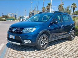 Blu Usata 2018 Dacia Sandero Stepway Tre volumi | 6500 € (Ottimo prezzo)