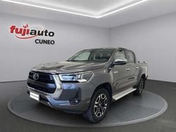 Dark grey met Usata 2024 Toyota HiLux Executive Pick-up | 44.900 € (Buon prezzo)