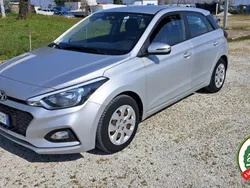 Argento Usata 2020 Hyundai i20 Advanced | 12.000 € (Super prezzo)