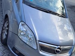 Grigio Usata 2007 Opel Zafira Monovolume | 3500 €
