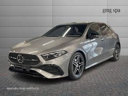 Grigio Nuova 2026 Mercedes A180 Advanced Plus Tre volumi | 38.491 € (Buon prezzo)