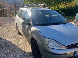 Grigio Usata 2004 Ford Focus Station wagon | 900 € (Buon prezzo)