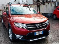 Rosso Usata 2014 Dacia Sandero Stepway Tre volumi | 4690 € (Super prezzo)