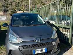 Grigio Usata 2018 Hyundai i10 Due volumi | 9500 € (Ottimo prezzo)