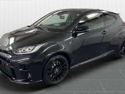 Nero Usata 2024 Toyota Yaris Tre volumi | 46.490 € (Molto cara)