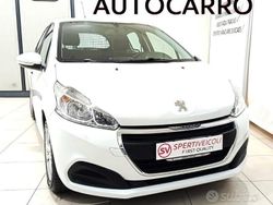Bianco Usata 2017 Peugeot 208 Active Due volumi | 6900 € (Super prezzo)