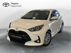 Bianco Usata 2021 Toyota Yaris Active Tre volumi | 11.400 € (Buon prezzo)