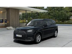 Nero(met.) Nuova 2025 Mini Cooper Countryman Essential SUV | 30.997 €