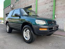 Verde Usata 1997 Toyota RAV4 SUV | 9500 € (Molto cara)