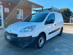 Bianco Usata 2014 Peugeot Partner Monovolume | 8900 € (Cara)