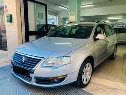Grigio Usata 2009 VW Passat Station wagon | 3400 € (Buon prezzo)