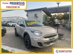 Beige Nuova 2025 Fiat 600 La Prima SUV | 23.990 €