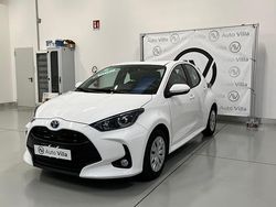 Bianco Usata 2023 Toyota Yaris Tre volumi | 18.900 € (Buon prezzo)