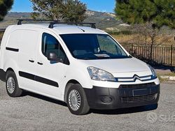 Bianco Usata 2015 Citroën Berlingo Monovolume | 8800 € (Cara)