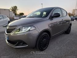 Grigio Usata 2022 Lancia Ypsilon Silver Due volumi | 8800 € (Ottimo prezzo)