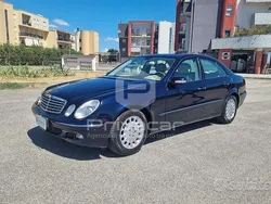 Blu Usata 2006 Mercedes E220 Elegance Tre volumi | 6490 € (Buon prezzo)