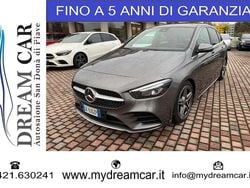 Grigio Usata 2022 Mercedes B180 AMG line Monovolume | 26.990 € (Buon prezzo)