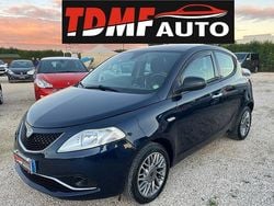 Blu Usata 2016 Lancia Ypsilon Platinum Due volumi | 7990 € (Buon prezzo)