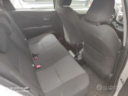 Bianco Usata 2013 Toyota Yaris Hybrid Due volumi | 8500 € (Buon prezzo)