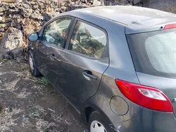 Usata 2009 Mazda 2 Due volumi | 1000 €