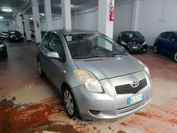 Grigio Usata 2007 Toyota Yaris Sol Due volumi | 3450 € (Molto cara)